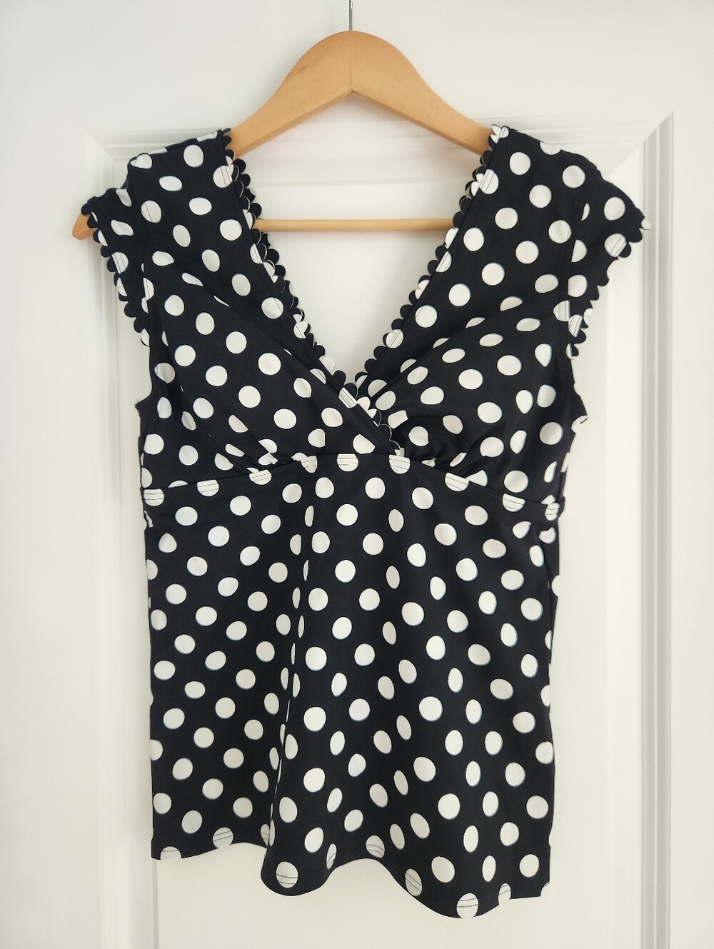 Lands' End Tankini Cap Sleeve Scallop Trim Black And White Polka Dot Size 4